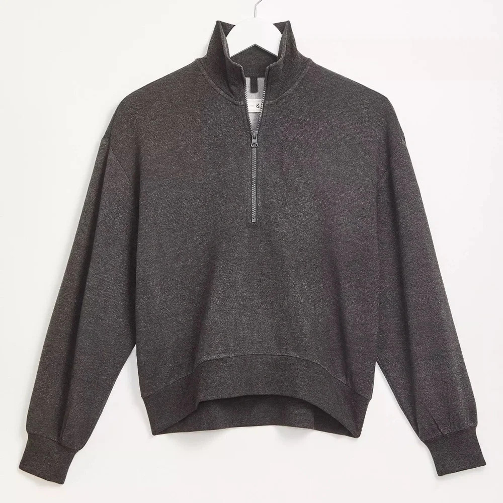 NWOT L&G SignatureSoft Plush Zip Top